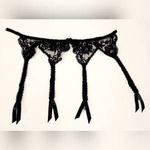 Vintage Women's Black Lace Garter  Size S